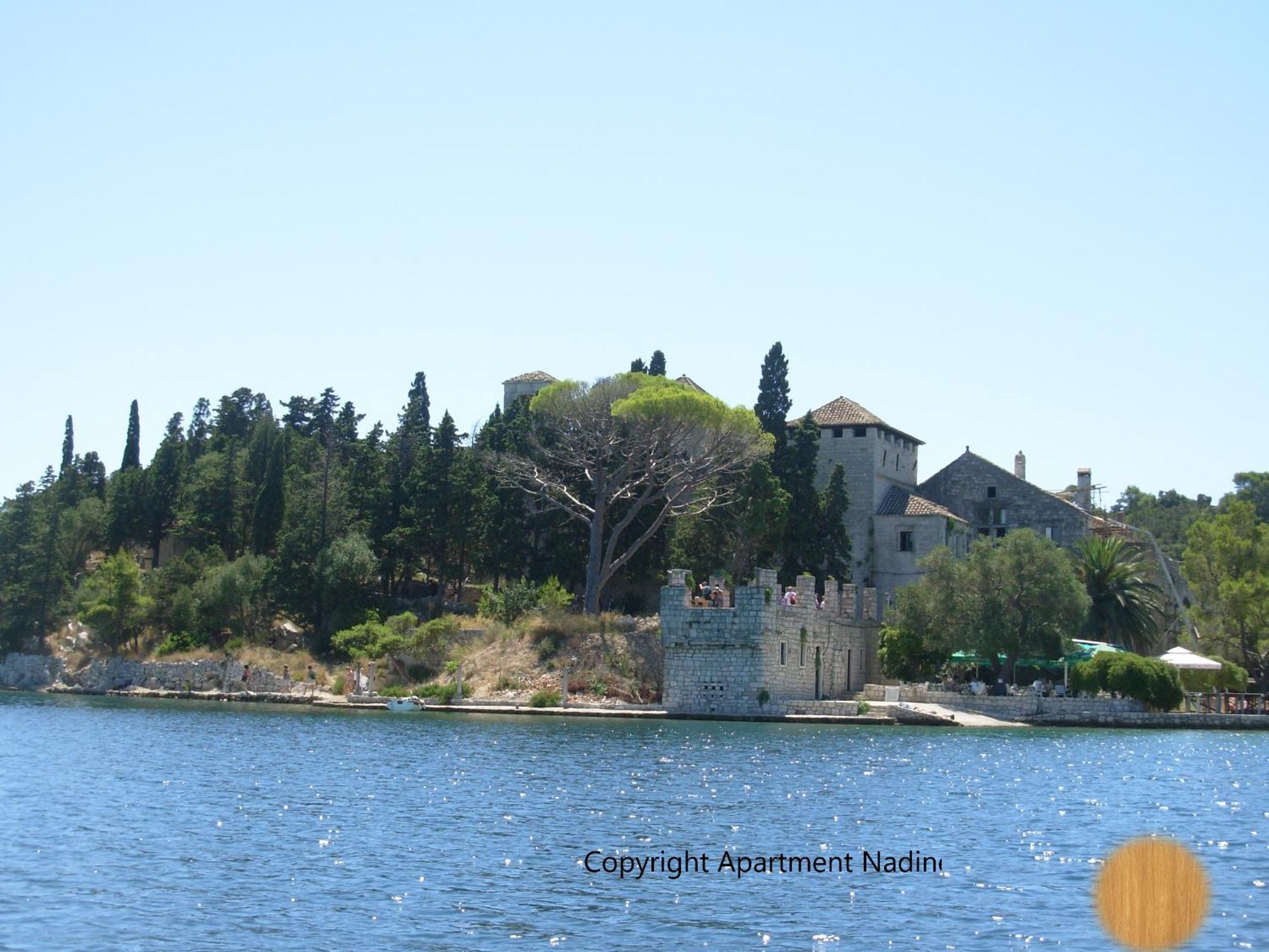 Apartment Nadine Mljet Mit Meerblick Okuklje Exterior photo
